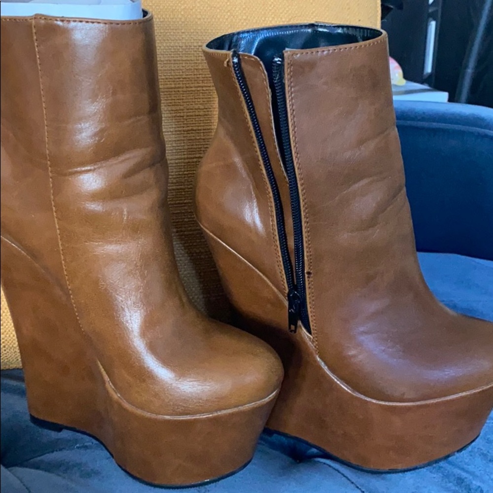 Caramel Platform Booties
